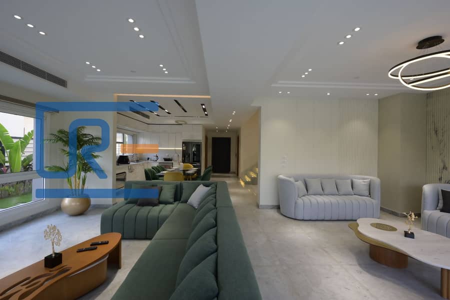 11 63035fc2-a196-4e7e-bc42-b7b458c7db30. jpg