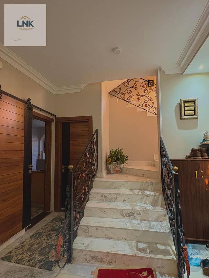 9 c8462ccd-4aa5-489e-ae53-c14e43527c40. jpg