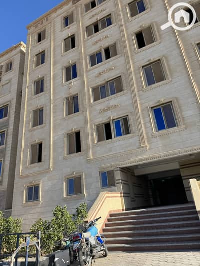 3 Bedroom Flat for Sale in Hadayek October, Giza - IMG_7633. jpeg