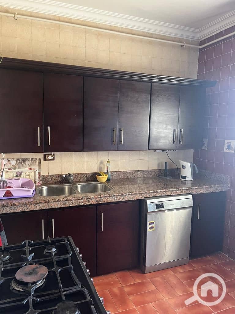 10 f1feddeb-d582-406c-9c1b-2171a74fa110. jpg