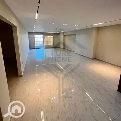 شقة 4 غرف نوم للايجار في سموحة، الإسكندرية - 1. jpg