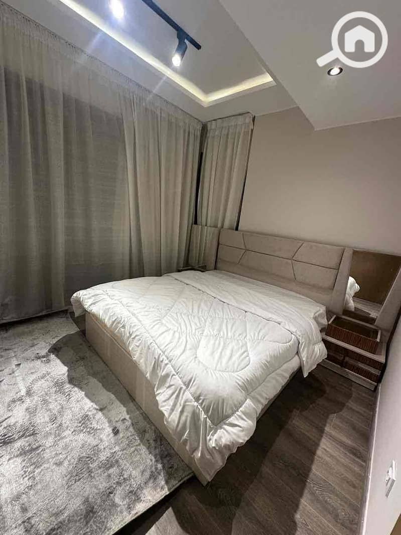 16 ebca6a9b-04e0-4a15-9214-59bd0f988e77. jpg