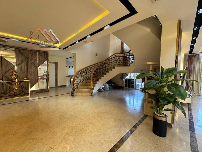 32 98ed75f4-3585-403e-a00f-f32791451404. jpeg