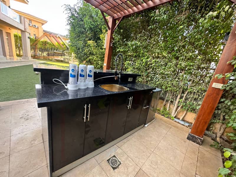 37 664c76e0-323c-4555-a51a-52c16eafeed0. jpeg