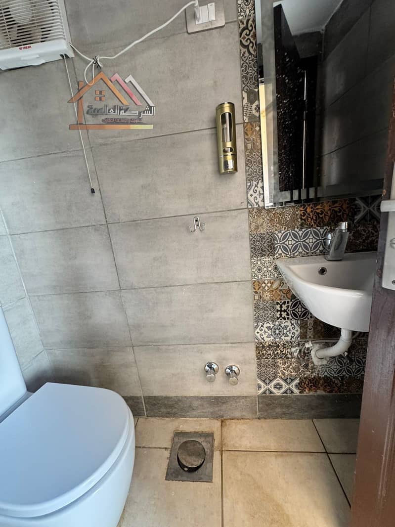 40 5976f793-901a-4bb9-8163-d1e10fc789ae. jpeg