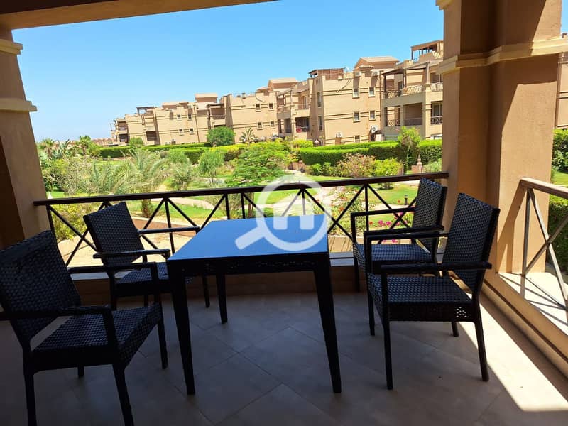 2 6e6bf940-333a-44a3-bdef-62872fe54a04. jpg