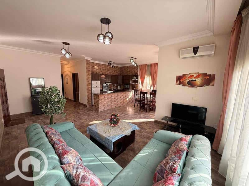 2 31524400-42fa-4b72-a9ee-0bc885995a6d. jpg