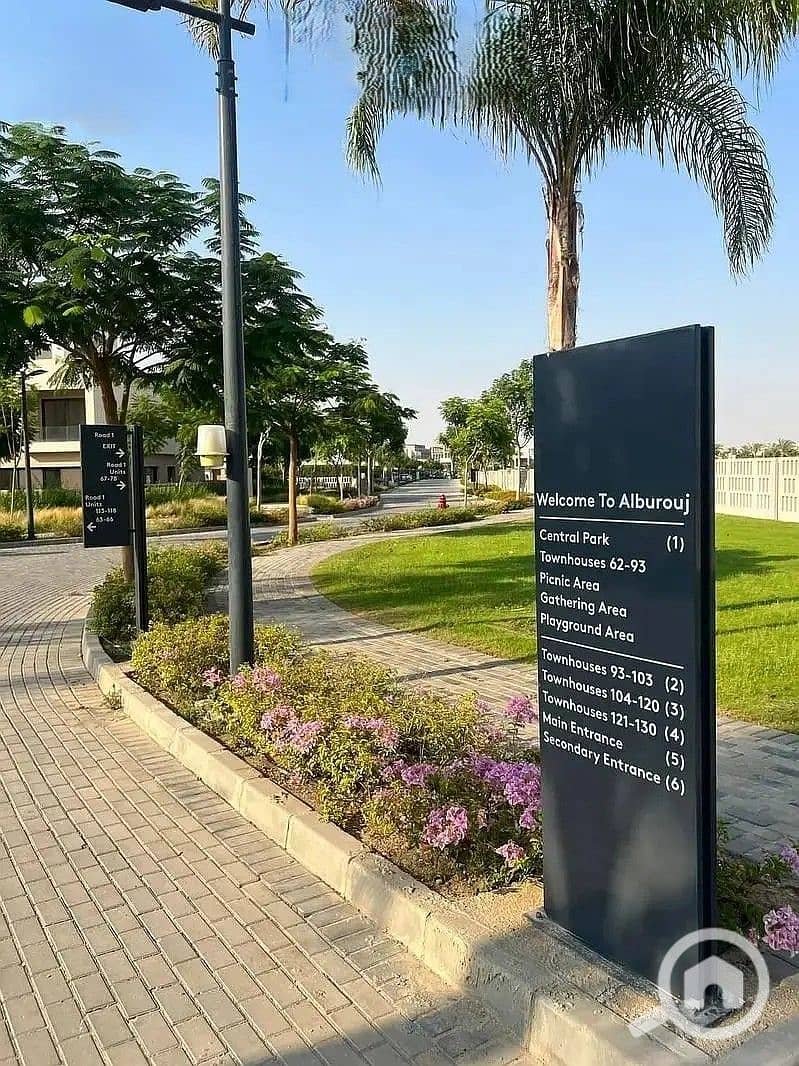 5 32901716-800x600. jpg