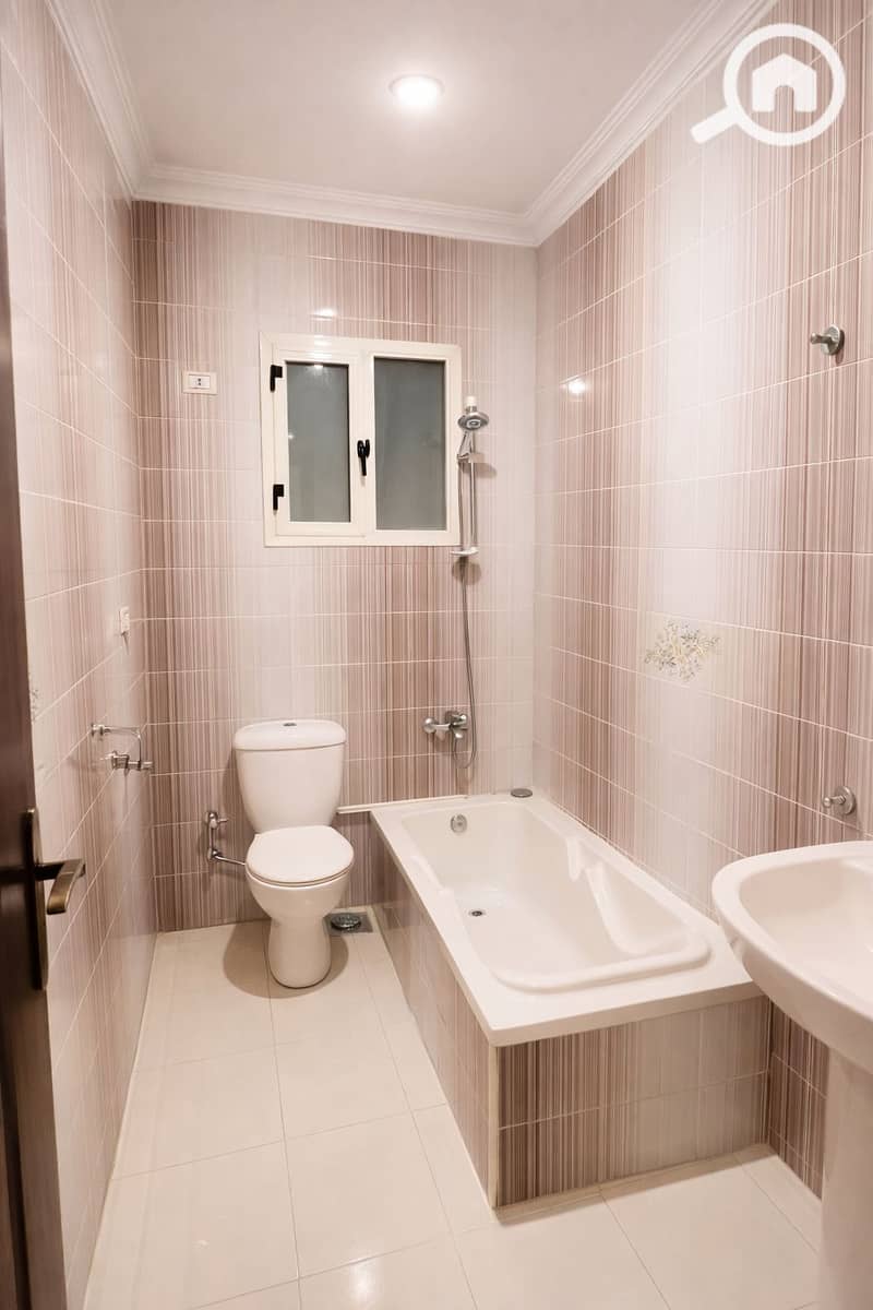 5 477C2E81-0835-43FA-A761-A4E21C70D843. png