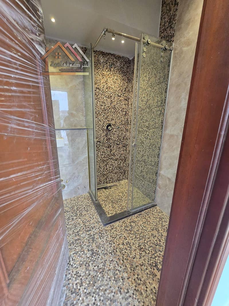 15 92487afb-e041-4d62-9d79-ae314a721461. jpeg