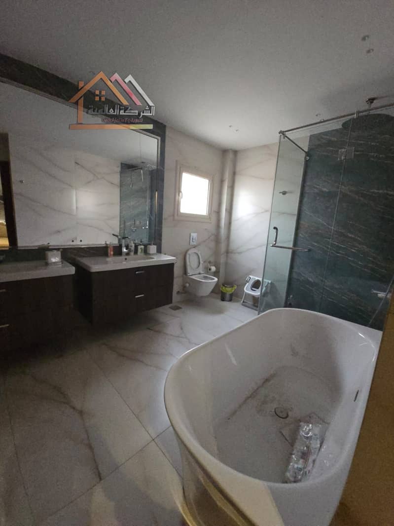 19 bc43e28e-3941-492b-b2d5-df148f3b44f6. jpeg