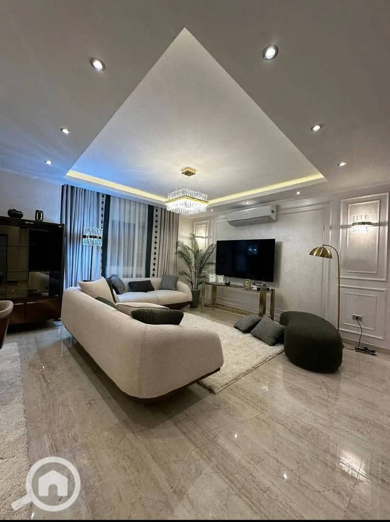 10 9f5b803a-3758-40c0-80e5-b03029cea8b8. jpeg