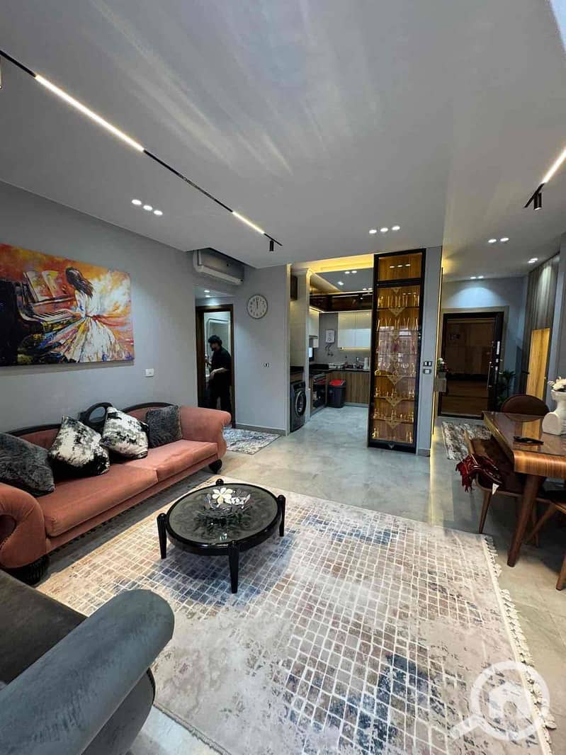 4 ed59bed9-46b2-42ea-bd2b-73d184e436c8. jpg