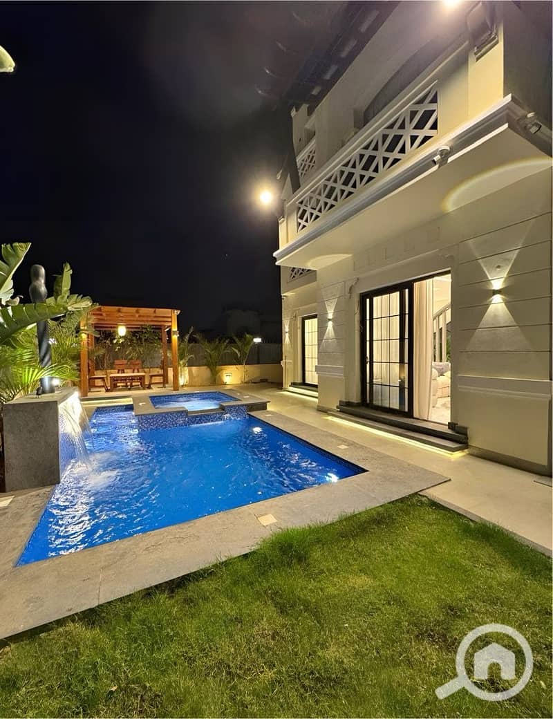 4 13b61bbe-3ebc-465c-885e-0c563d7a2e80. jpg