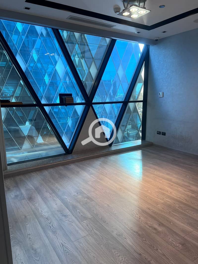 2 fddb88cd-c7a1-4766-86a2-129de5c60238. jpeg