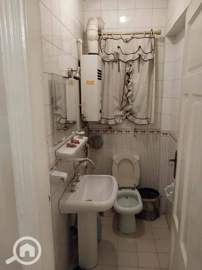 4 140d1a55-8b57-4ed1-9648-94b6d3096d98. jpg