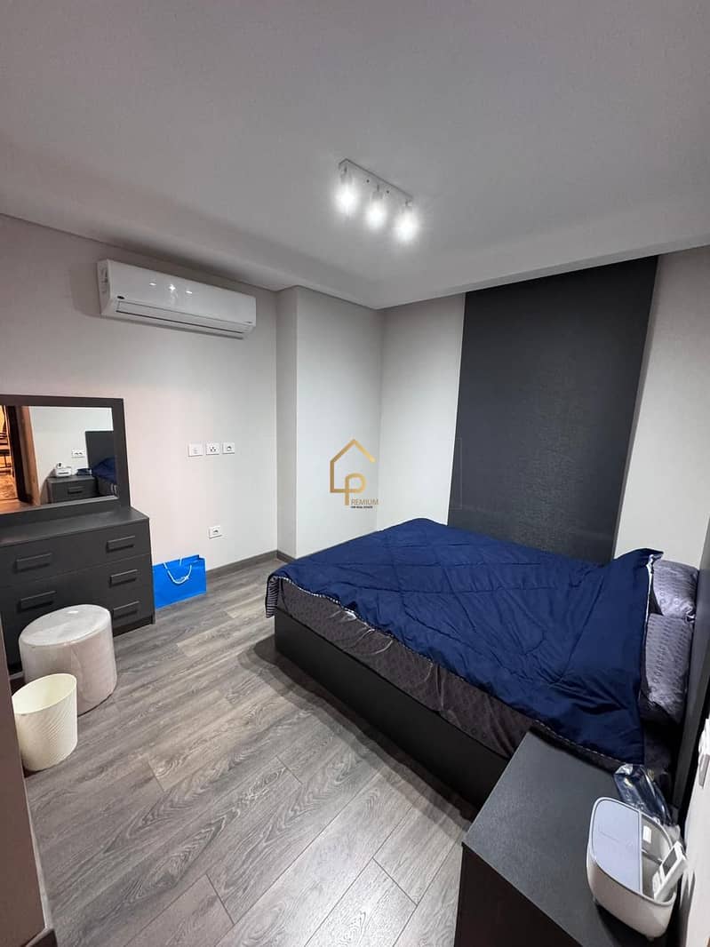 4 1ec1e1c7-afe2-46bf-b5b4-3d30e9364ca5. jpg