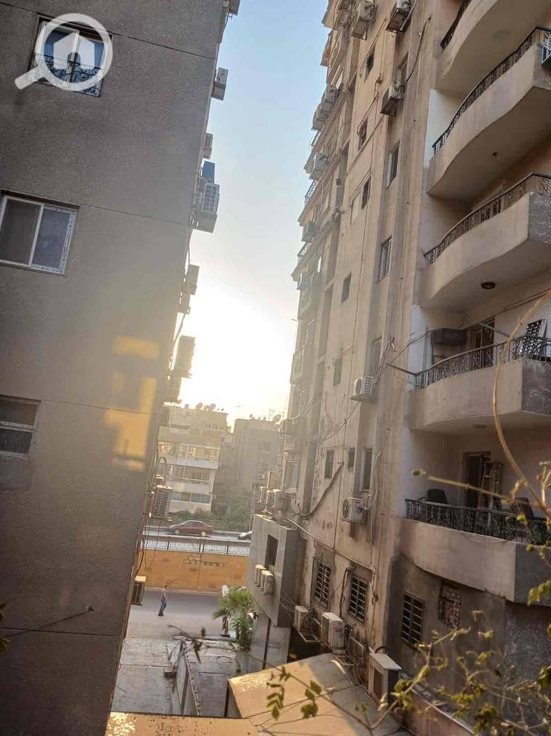 3 673e11bb-a0e0-405a-9a94-889ff5aab2c5. jpg