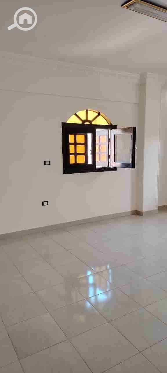 1000603647. jpg 1000603647. jpg