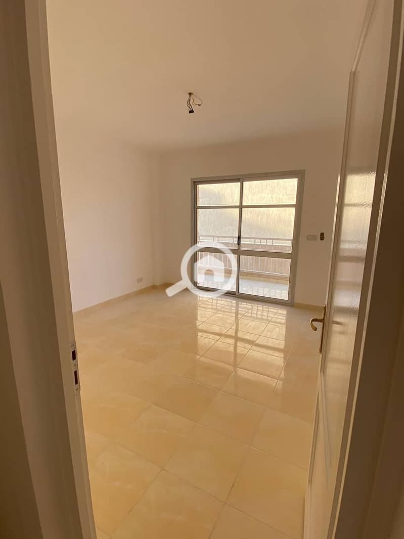 3 f54b10bd-3565-4ab8-828b-5fab4f8ba132. jpeg