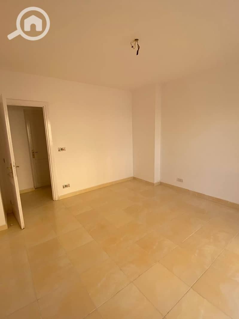 5 8b837ff4-5a18-4c8a-a260-fce823e4de01. jpeg