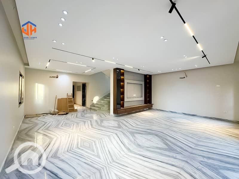 5 WhatsApp Image 2025-12-07 at 2.52. 26 PM (1). jpeg