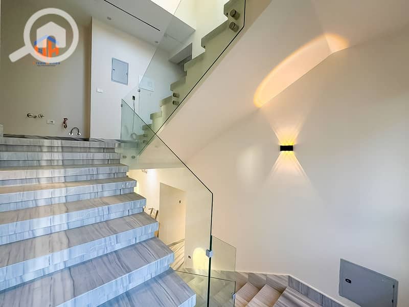 14 WhatsApp Image 2025-12-07 at 2.52. 27 PM. jpeg