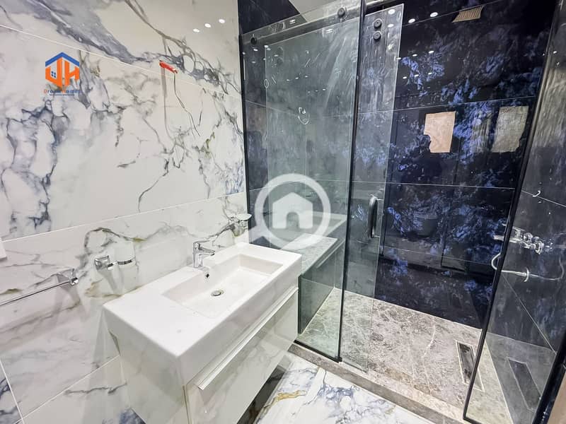 27 WhatsApp Image 2025-12-07 at 2.52. 30 PM (2). jpeg