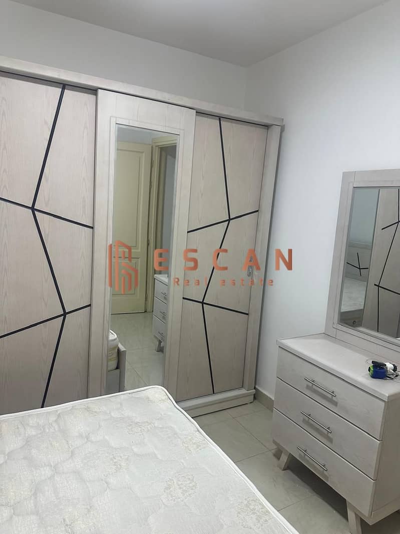 5 a9b410f1-dd35-421e-b0fb-60fcf9ff1f30. jpg