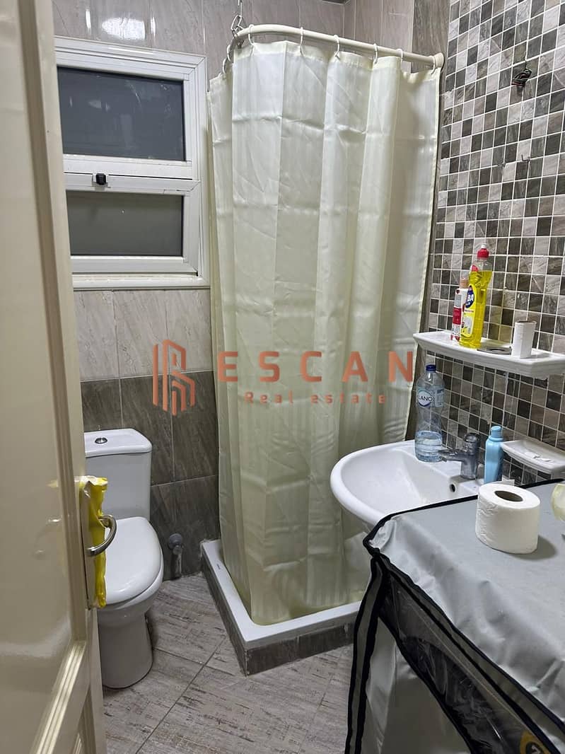 10 0c6ed974-fb46-4767-8467-d5bf09be64ea. jpg