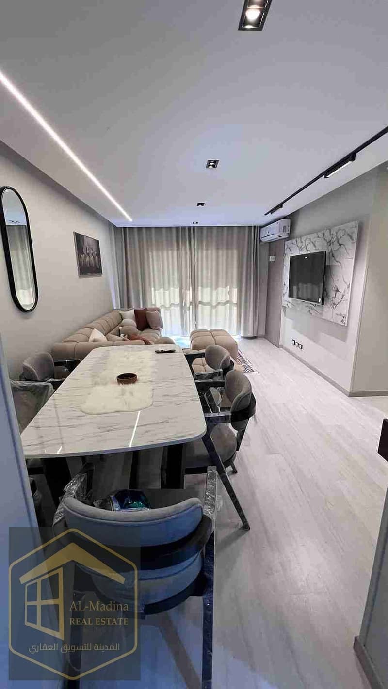 1000703071. jpg 1000703071. jpg