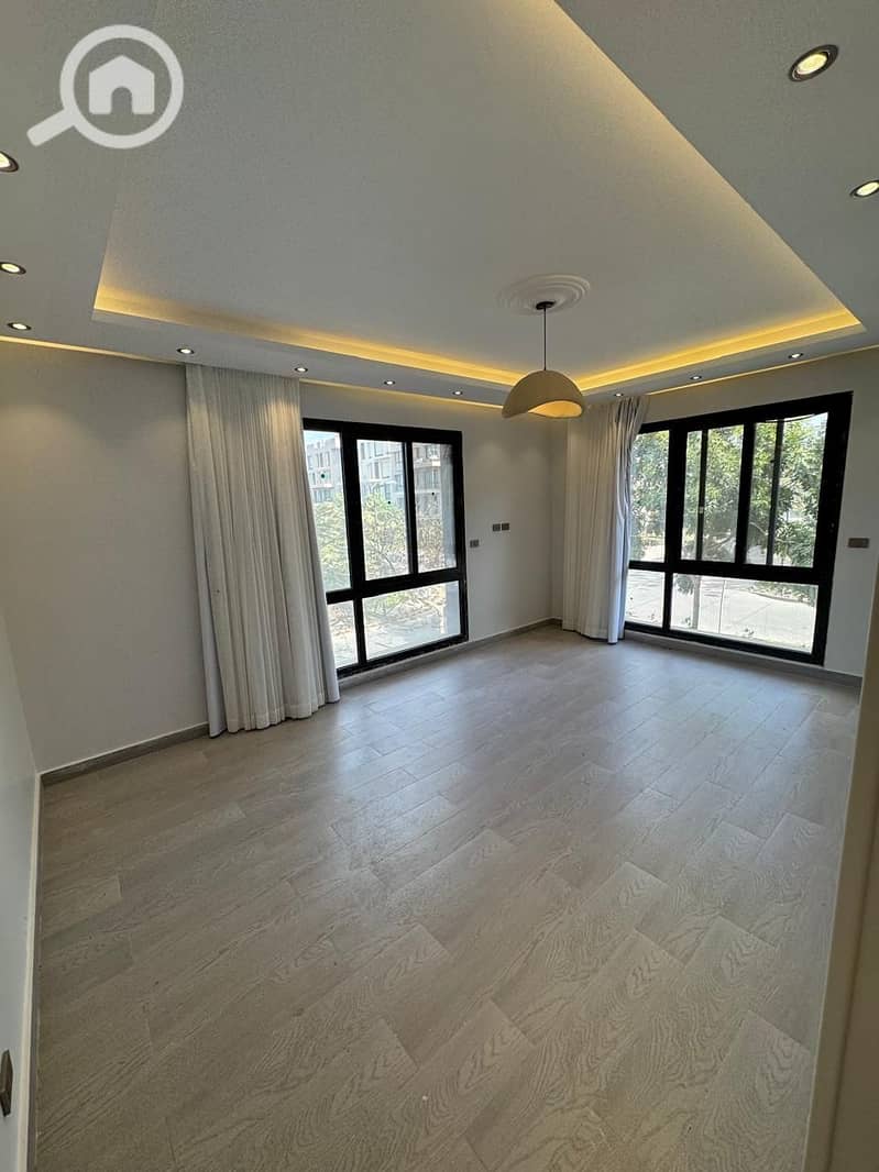 4 WhatsApp Image 2026-01-31 at 14.43. 16. jpeg