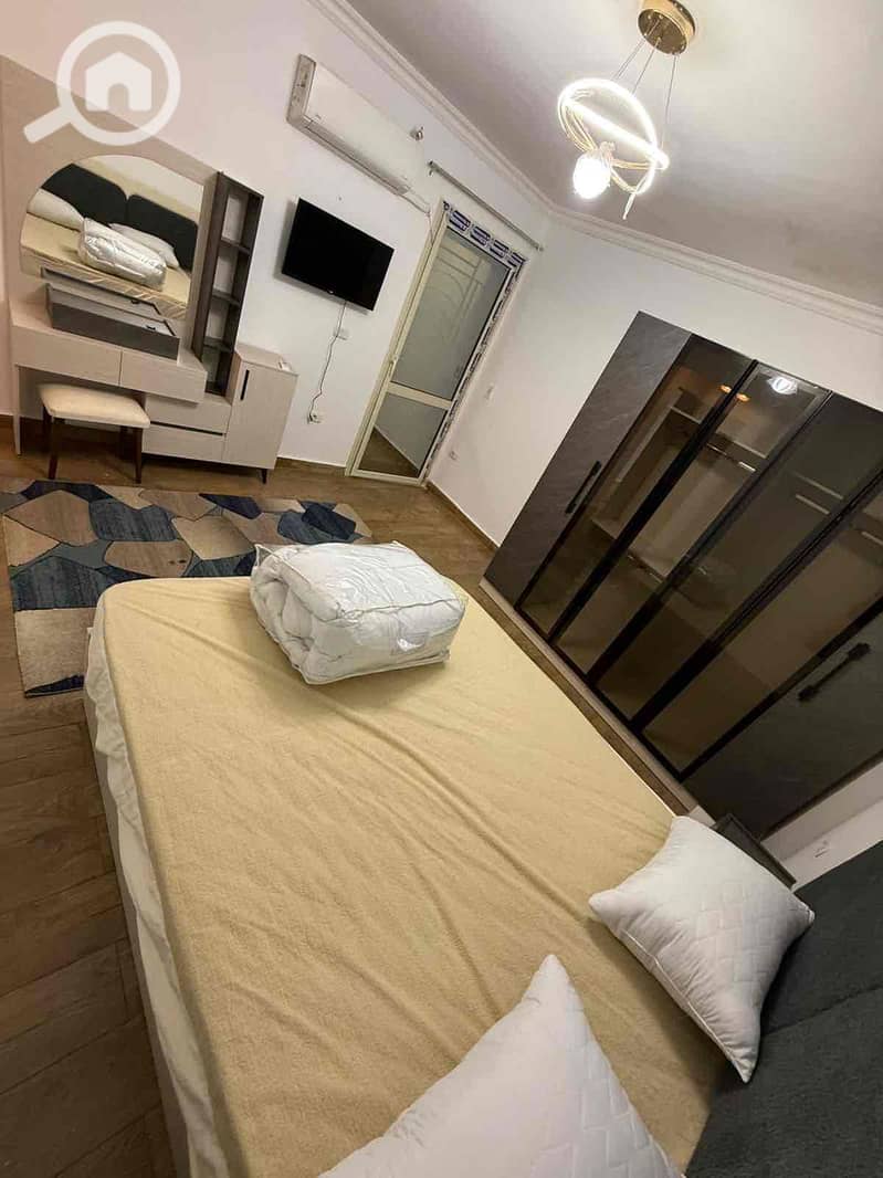 4 da010b40-28ab-438d-8192-75e073f1dd22. jpg