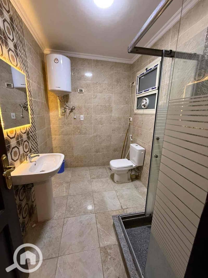 5 6c92074d-0535-4bed-aa06-d7e2af3866b5. jpg