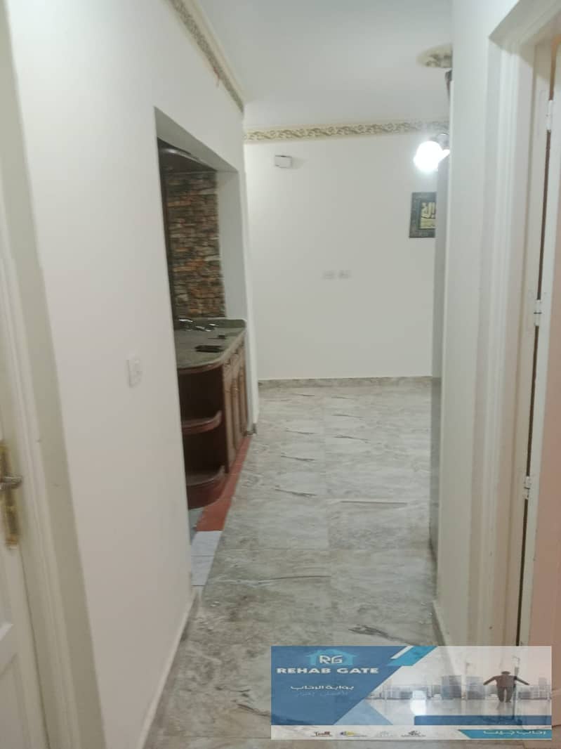 10 e8cc7196-7f60-4830-8e88-f646b5b36a36. jpg