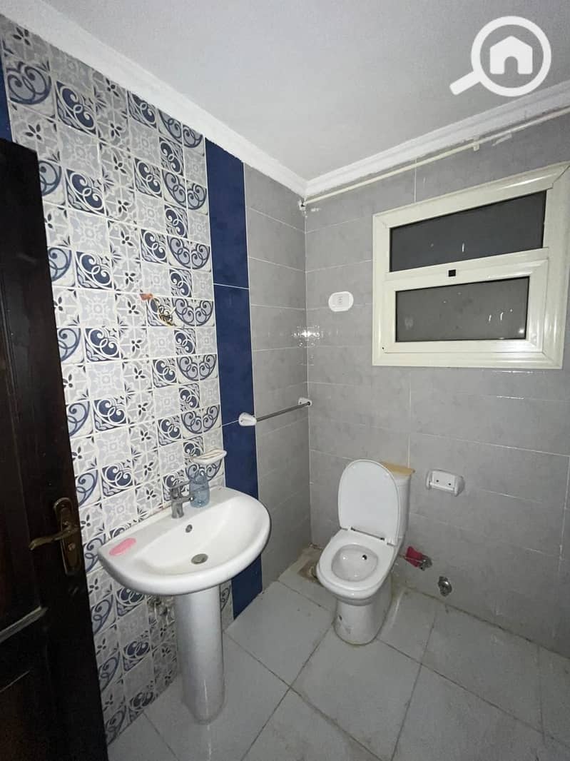 8 WhatsApp Image 2025-12-14 at 13.20. 49_c602f47f. jpg