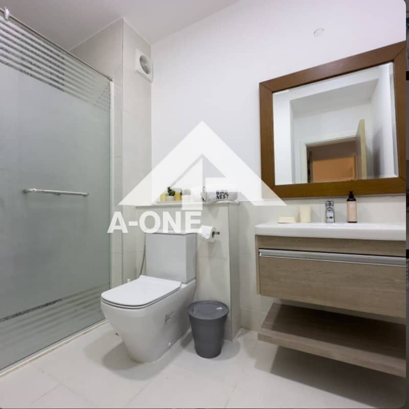 5 53b43704-430c-4c00-90b6-6b6c7ef4299f. jpg