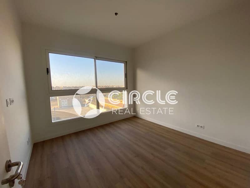 4 WhatsApp Image 2026-01-29 at 11.01. 43 (1). jpeg