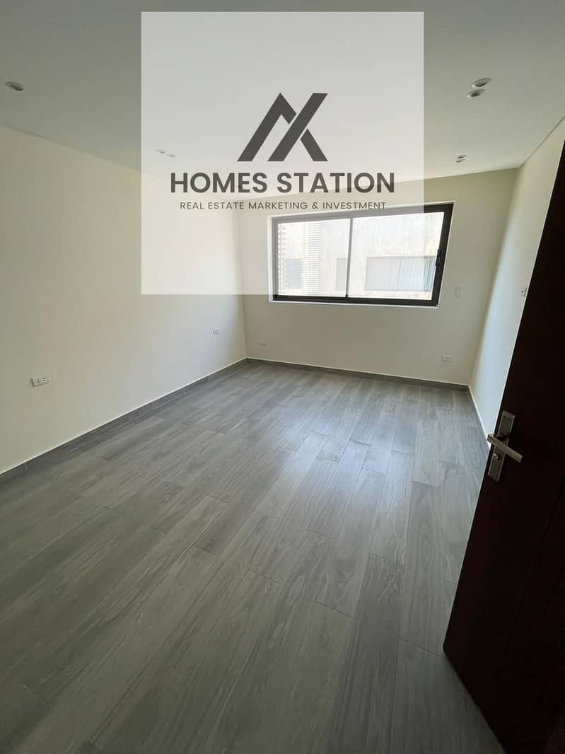 5 73479c35-a27d-4e4f-a9ce-7bee024a08c8. jpeg