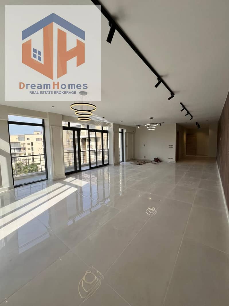 14 1720655f-2c7b-4caa-87d7-0dbe1d028545. jpg