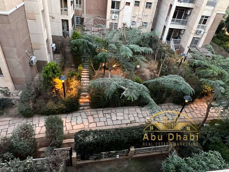 2 a72fbb7f-377c-44b4-aa68-14565a93e00e. jpg