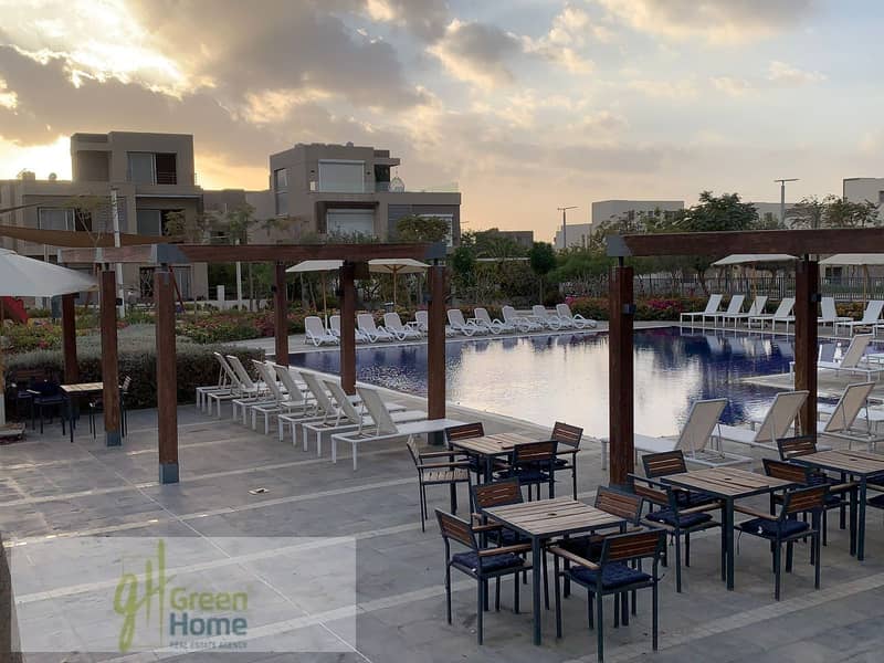 10 43616b7f-14c8-434f-b416-2e7a164d14e3. jpg