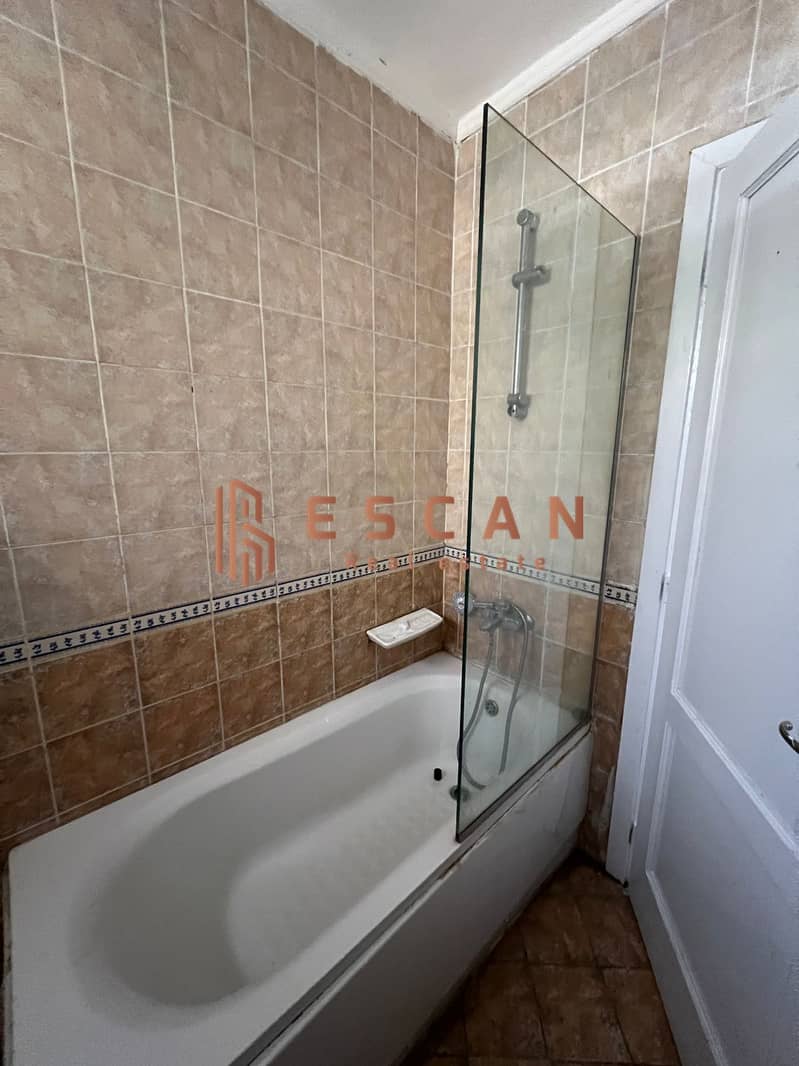 11 f67bed7b-ab18-4516-a630-e7a4b202ff17. jpg