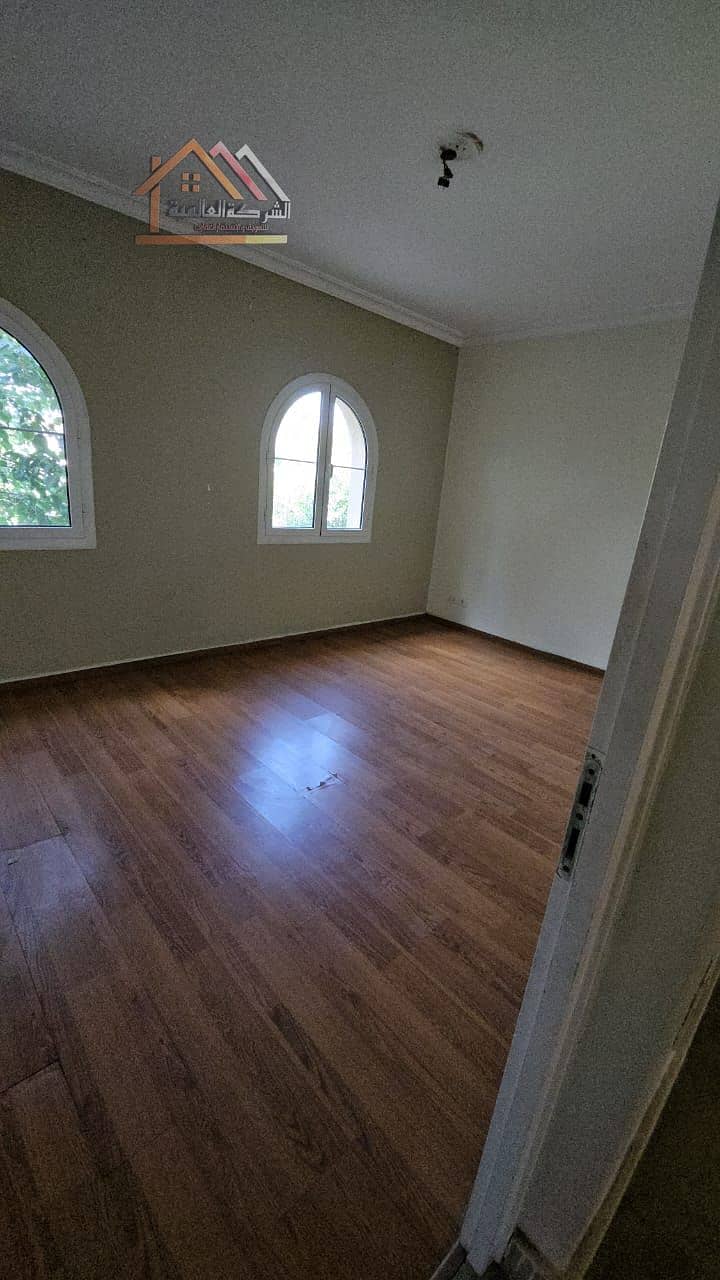 4 6da837ed-350f-4e59-9fdb-4cddd3e62263. jpeg