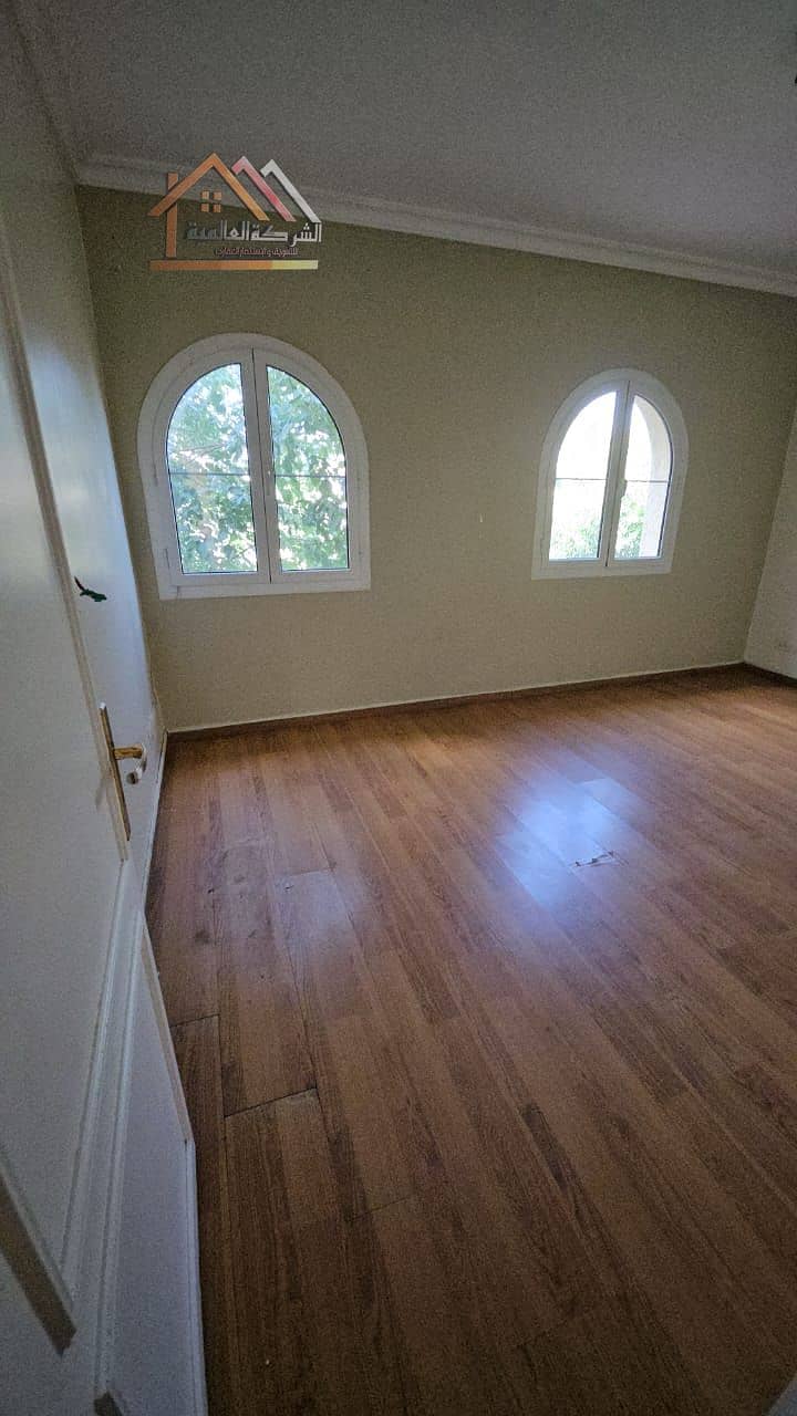 6 6348190a-2d37-4288-aae7-82ac467aef98. jpeg