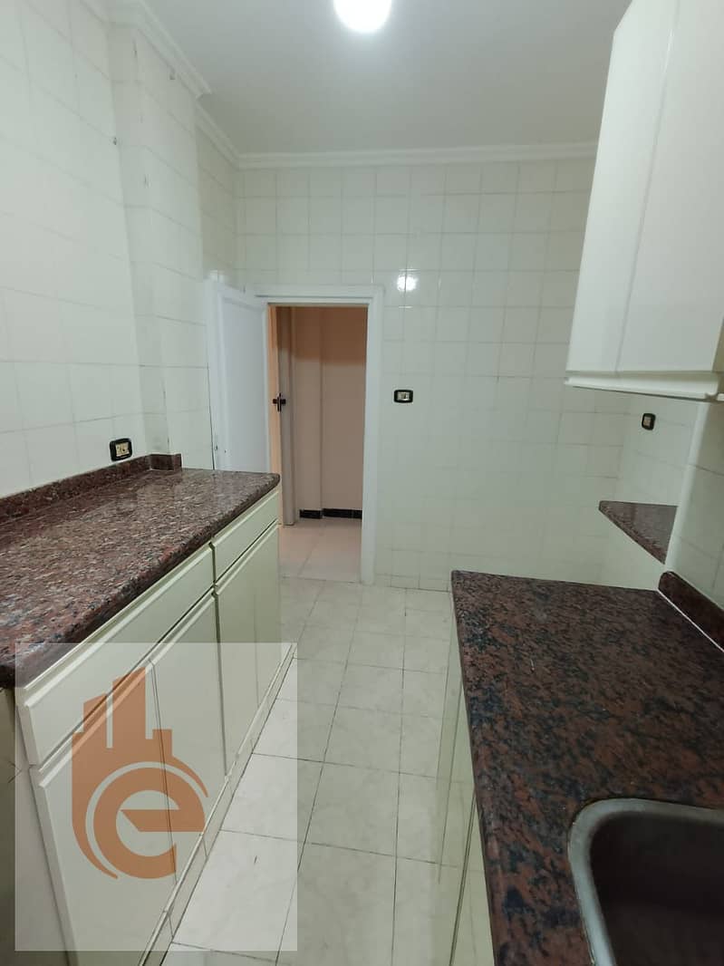 7 702b3d86-bde8-4ace-afa4-274f56f964b3. jpg