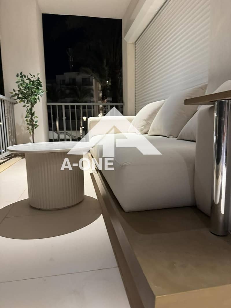 2 db61db1d-8543-4579-8722-39ce4522efd8. jpg