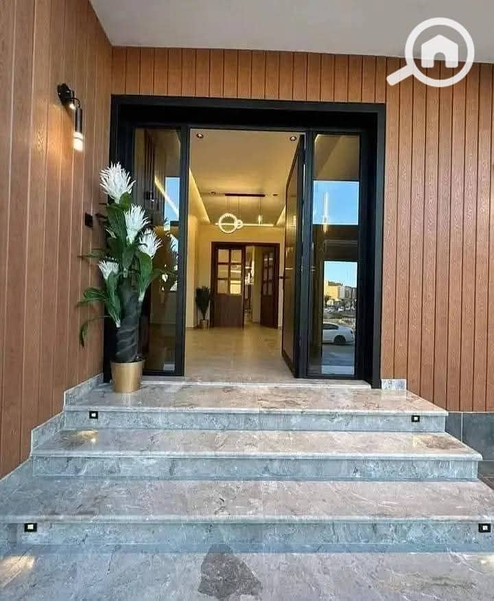 13 b384d3dc-eebb-4363-8846-95e5e55f0597. jpg