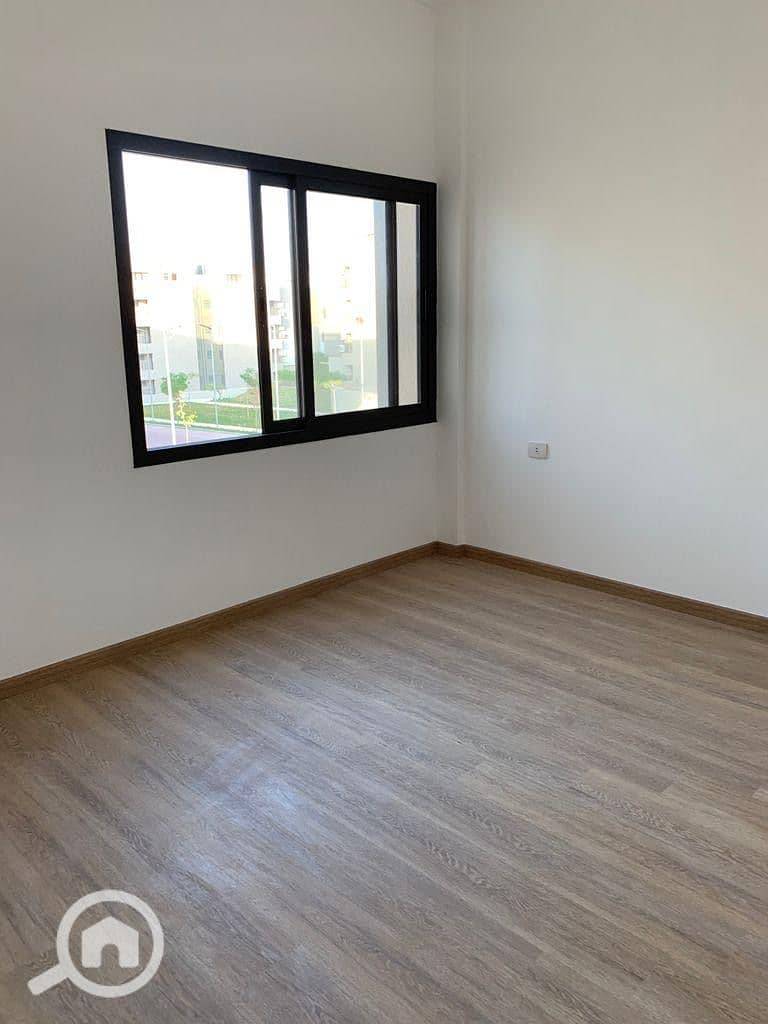 2 09d063f0-36cd-4d07-ab8b-20b825eff47d. jpeg