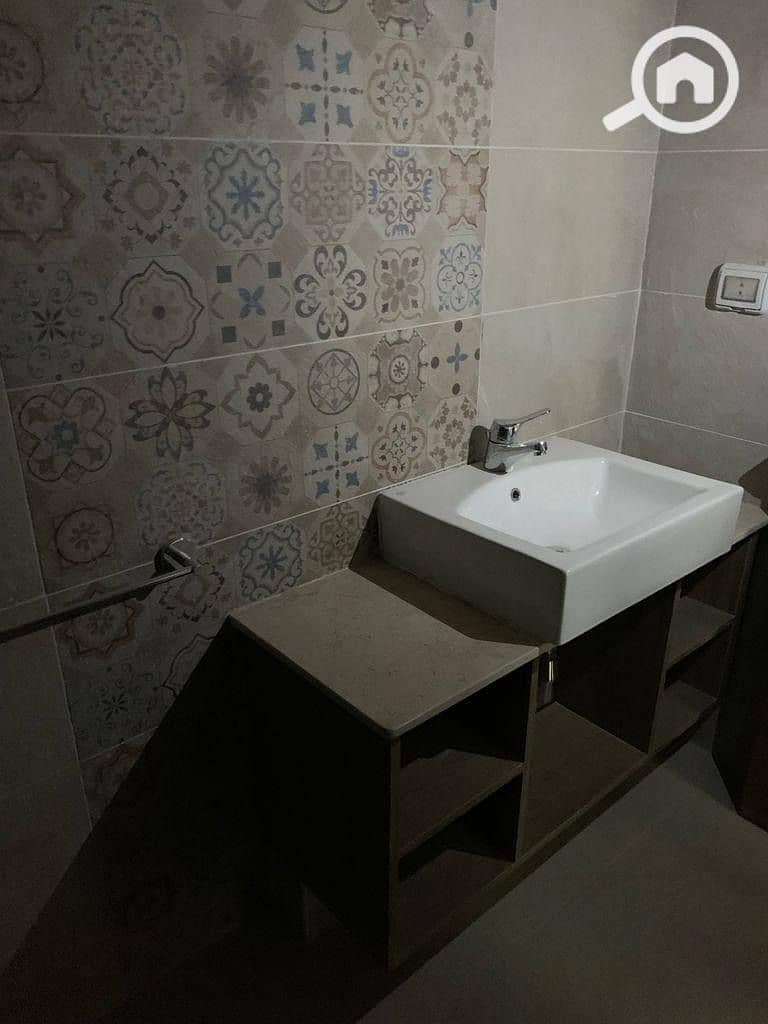 5 82bbdab0-16ea-4724-9050-3037c2b86194. jpeg